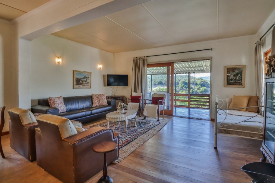 4 Bedroom Property for Sale in Kingfisher Creek Western Cape